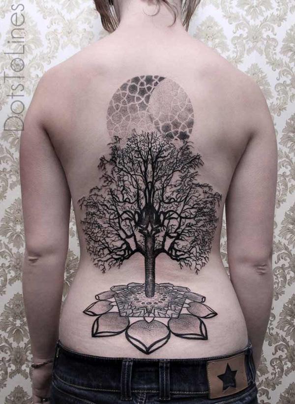 Sonne und Baum des Lebens Rücken Tattoo