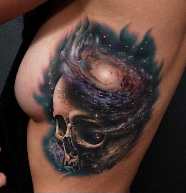 Galaxy Skull Tattoo od Andrese Acosty