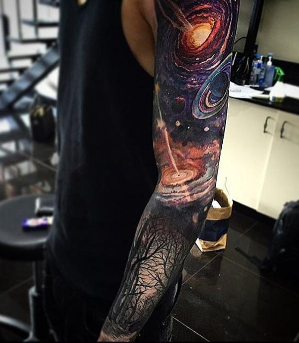 cooles Space Sleeve Tattoo für Männer