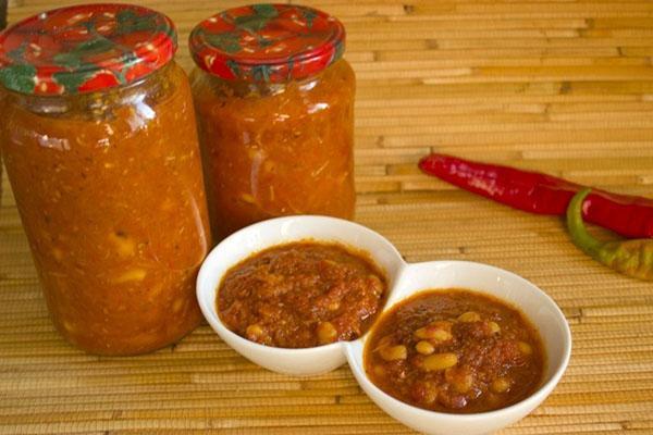 deliciosa ensalada de berenjenas y frijoles