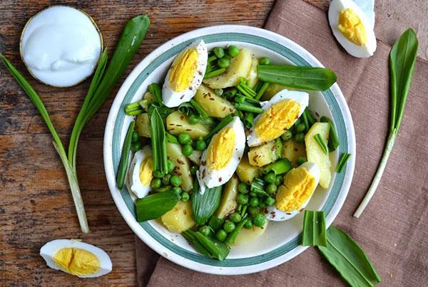 tocino de primavera con ajo silvestre