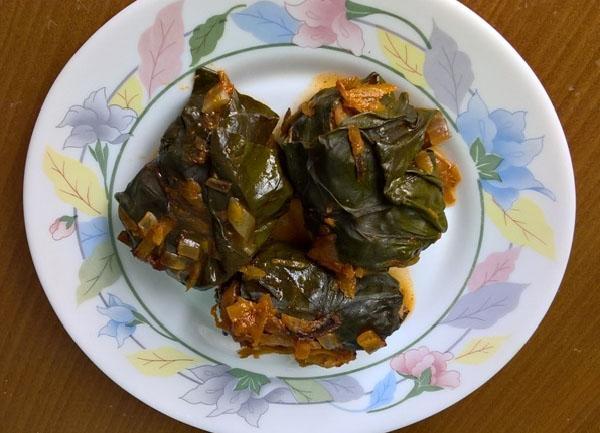 rouleaux de chou farcis avec sauce de boutures