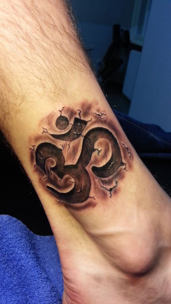 Om Tattoo Designs - 151 nejlepších návrhů a Om Tattoo umělců