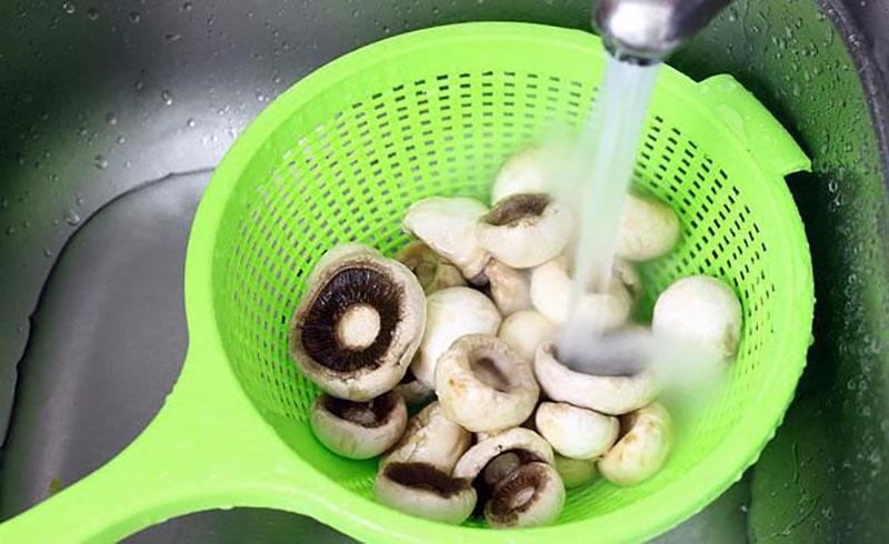 préparer des champignons