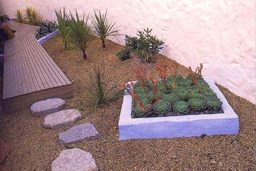 minimalismo en el diseño de jardines