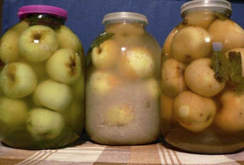 manzanas en escabeche